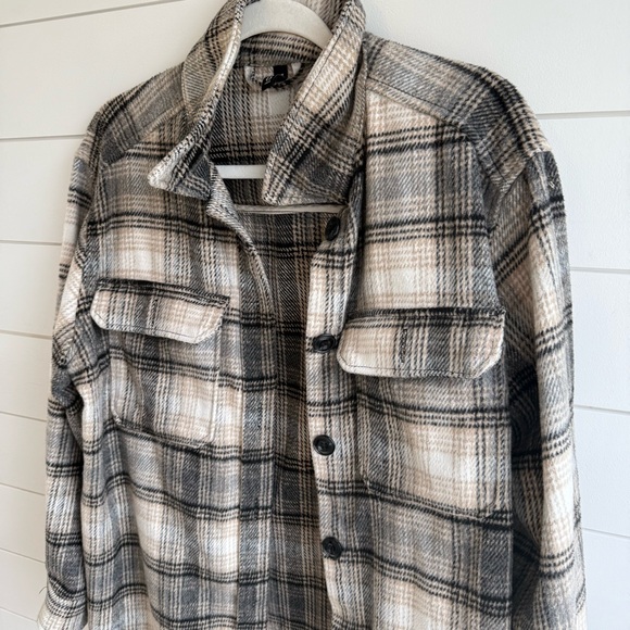 H&M plaid oversized shacket - med - Picture 2 of 6
